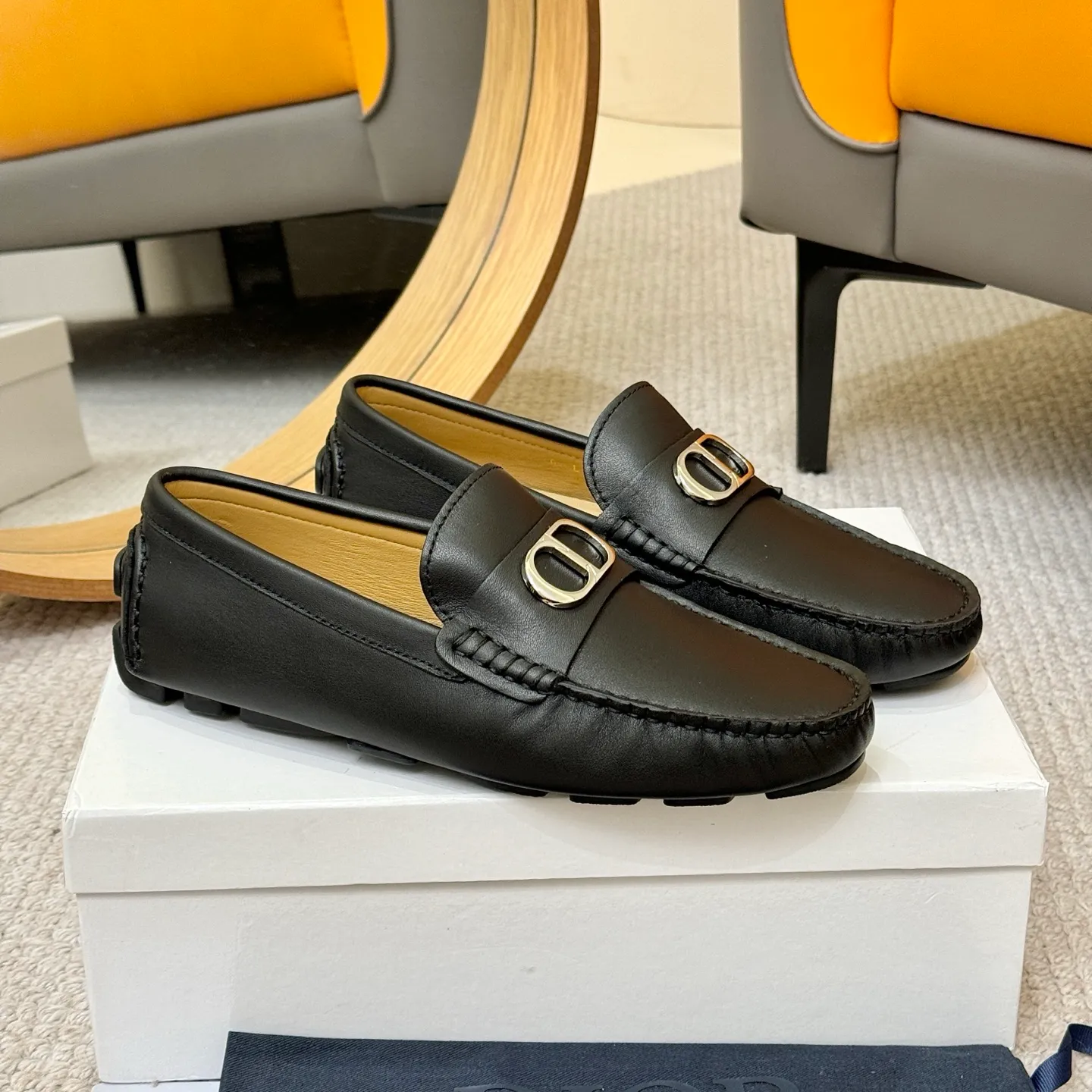 Men's clothing and shoes 💰420! (Yangli) Quality DIOR [Dior’s latest arrival] real auction hot-selling Doudou shoes 🔍DIOR) new Doudou shoes 👍Belgian designer Martin Margiela serves as Gucci shoe designer y full of charm, luxury style gentleman upper: imported cowhide, lining with spring sweat-absorbent first-layer sheepskin. Outsole Brand outsole, the last stitching on the bottom will never come off; equipped with classic Gucci exquisite hardware C D buckle💋The whole pair of shoes is fashionable and casual without losing high-end style; standard 38-46